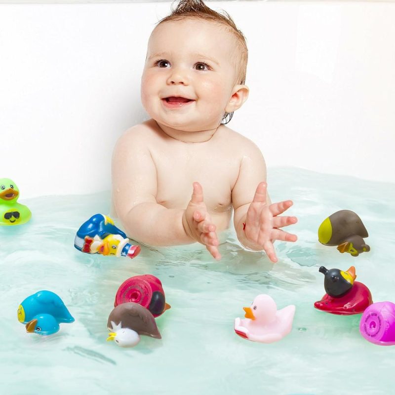 Giocattoli da bagno | 2 Pollici Anelli di Gomma Misto in Bulk – Pacco da 50 – Giocattoli di Anatre per Bambini – Gioco Sensoriale – Rilascio dello Stress – Regali di Natale – Premi per la Classe – Compimento di Pinata – Favori per la Festa