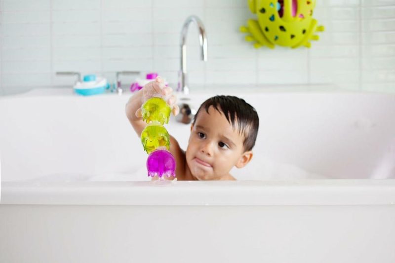 Giocattoli da bagno | Giocattoli da bagno a ventosa in gelatina – Giocattoli sensoriali per bambini in bagno – Giocattoli a ventosa di meduse per il bagno – Colorati – Giocattoli da bagno per bambini e bambini – 9 pezzi – Età 12 mesi e oltre