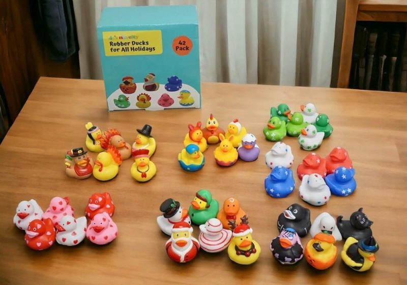 Giocattoli da bagno | Tutti i Pannocchie di Gomma per le Feste in Confezione da 42 – Include Pannocchie di Gomma Patriottiche  Giochi da Bagno per Bambini Maschi e Femmine  Regalo per Proprietari di Jeep  Jeep Ducking By 4Es Novelty